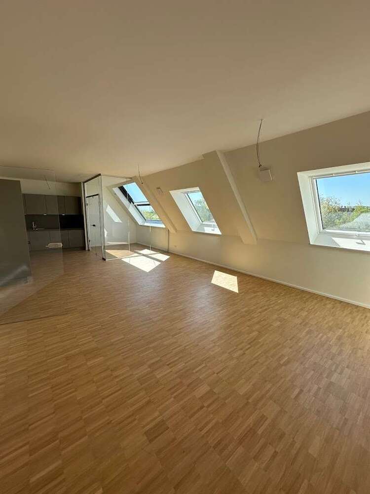 Wohnung zum Mieten in Berlin 2.100 € 105.6 m²