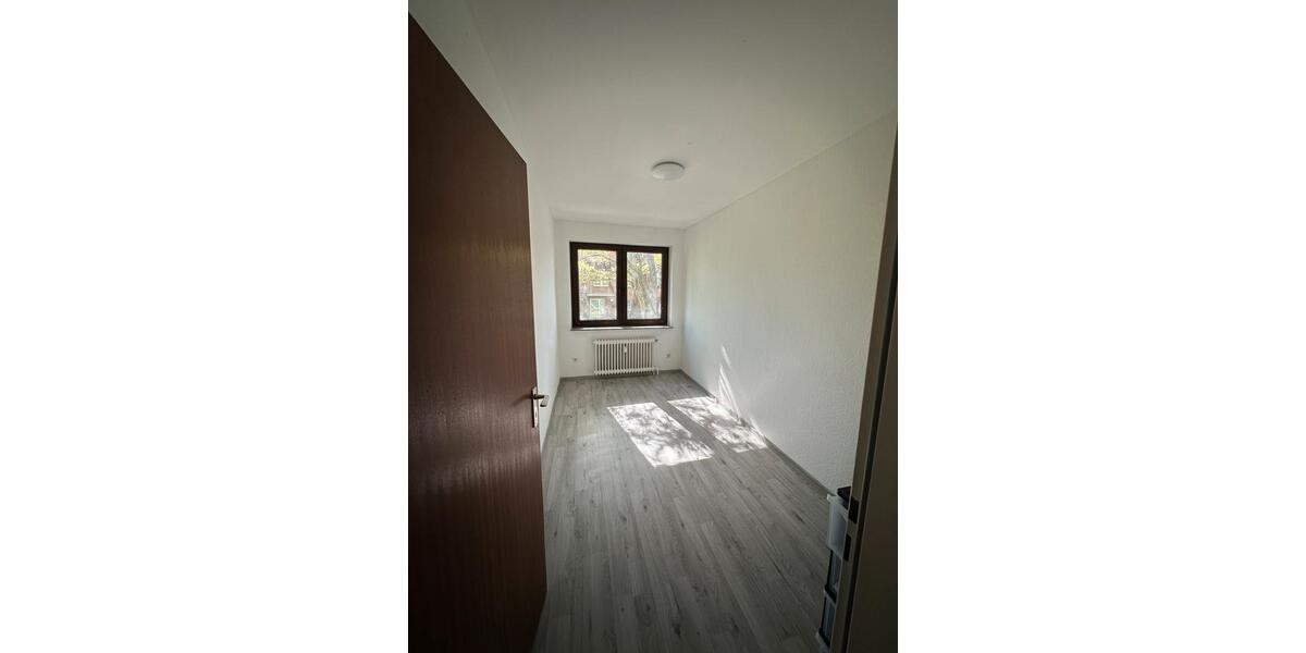 Hochparterre Schortens - 3 Zimmer, 71 m&sup2;, 450&euro; | Angebot:26403068