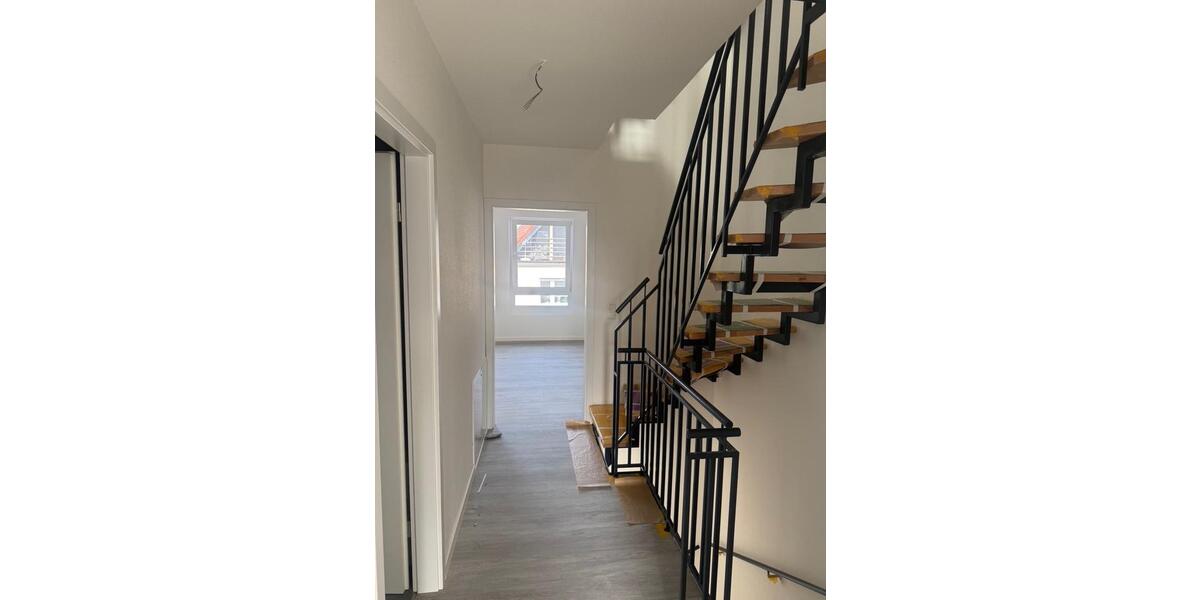 Reihenhaus Rodenbach - 5 Zimmer, 141 m&sup2;, 1.950&euro; | Angebot:26548763