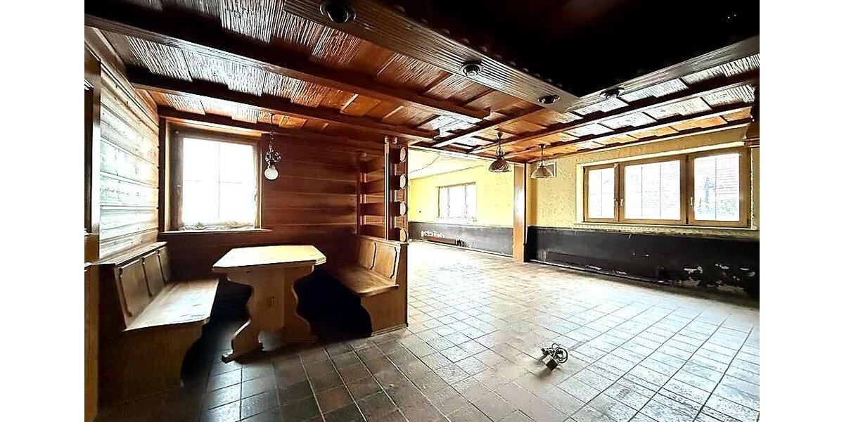 Einfamilienhaus Scheßlitz - 8 Zimmer, 315 m&sup2;, 169.000&euro; | Angebot:26636938