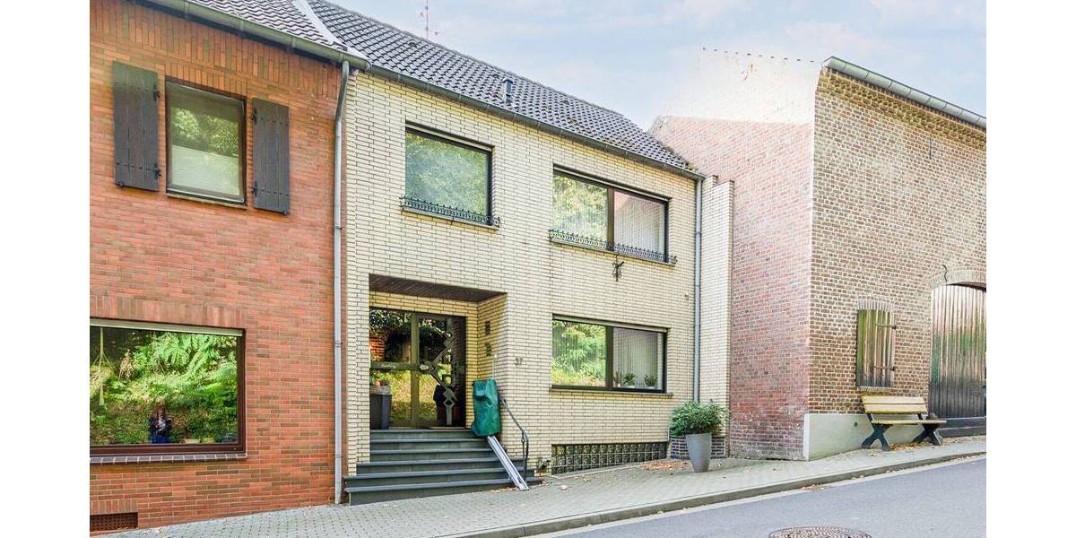 Reihenmittelhaus Selfkant / Hillensberg Hillensberg - 6 Zimmer, 186 m&sup2;, 210.000&euro; | Angebot:25802755