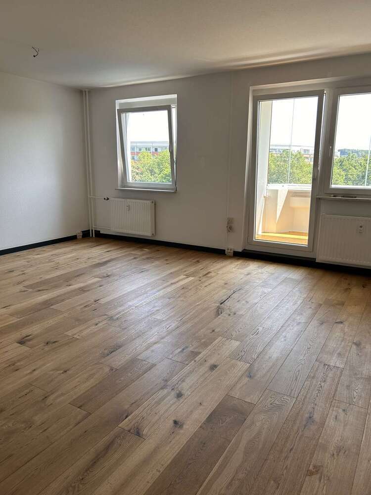 Wohnung zum Mieten in Reichenbach 340 € 60 m²