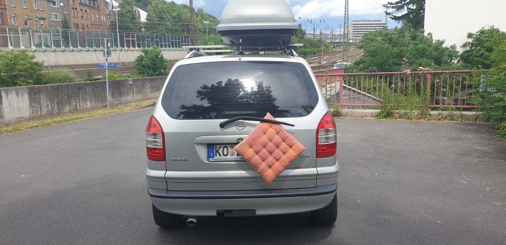 Opel Zafira 131.702 km 2.500 &euro; Koblenz 56068