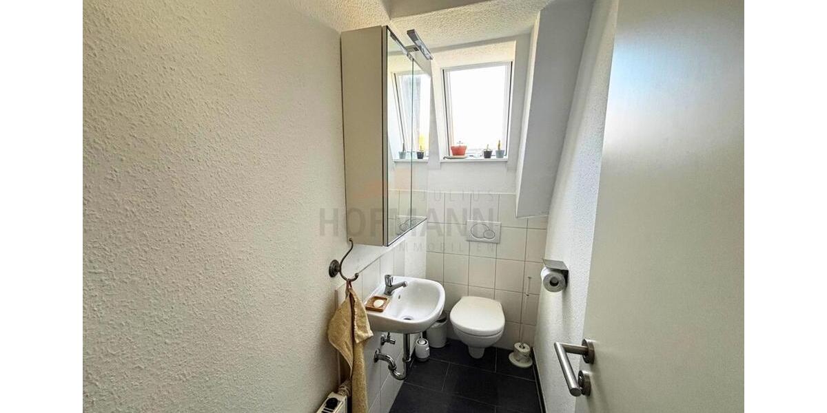 Dachgeschoßwohnung Schweinfurt Gartenstadt - 2 Zimmer, 45 m&sup2;, 465&euro; | Angebot:26293164
