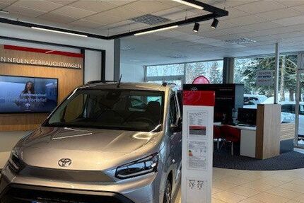 Toyota Proace (Verso) 1.500 km 31.950 &euro; Berlin 13403