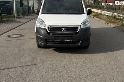 Peugeot Partner 24.000 km 10.950 &euro; Mannheim 68309
