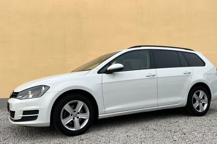 VW Golf 215.300 km 6.400 &euro; Dresden 01109