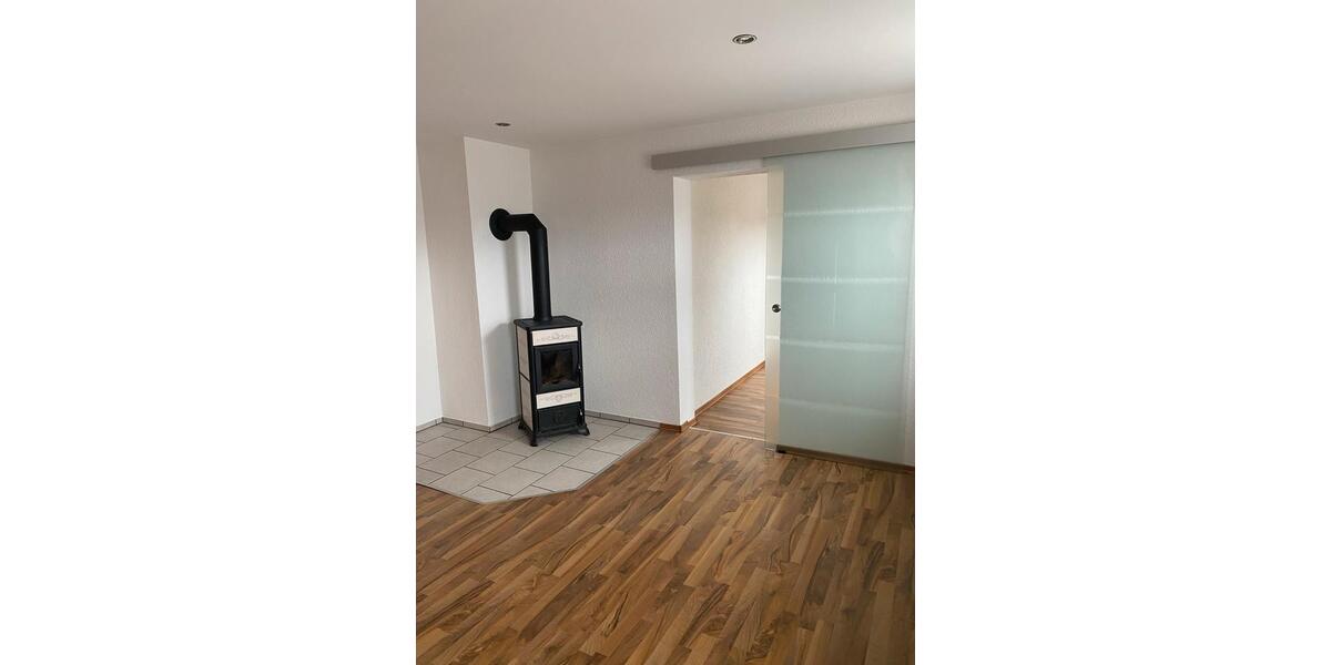 Dachgeschoßwohnung Falkenstein/Vogtland Vogtland - 3 Zimmer, 93 m&sup2;, 510&euro; | Angebot:26351415