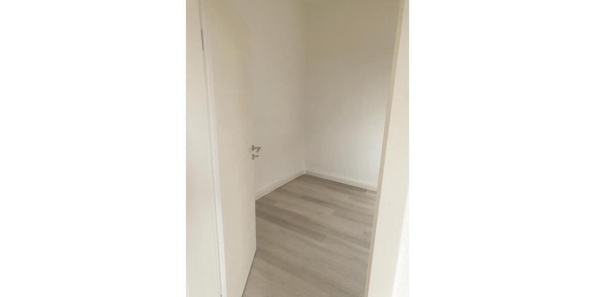 Erdgeschoßwohnung Bördeland - 4 Zimmer, 90 m&sup2;, 742&euro; | Angebot:25451808