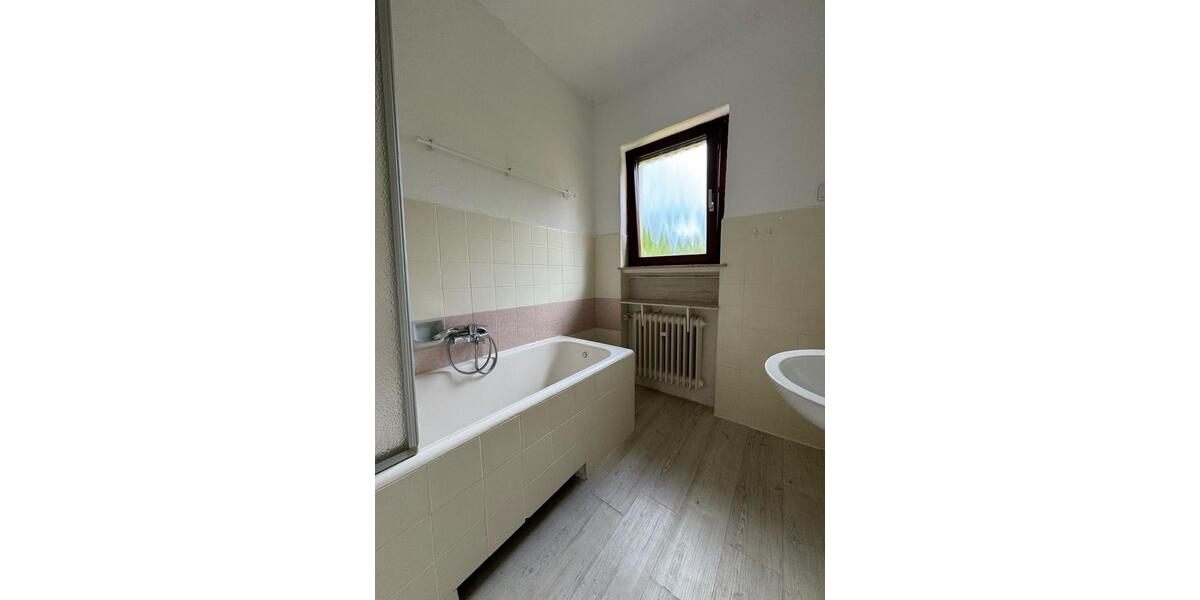 Einfamilienhaus Braunfels - 7 Zimmer, 220 m&sup2;, 398.000&euro; | Angebot:26857793