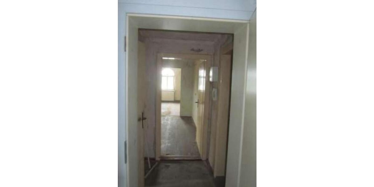 3-Zimmer-ETW (2. OG) in Reppichau bei Köthen mit Sanierungsbedarf 3 zimmer