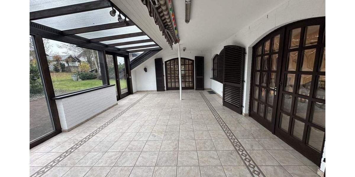 Einfamilienhaus Steinheim - 6 Zimmer, 262 m&sup2;, 299.000&euro; | Angebot:25069589