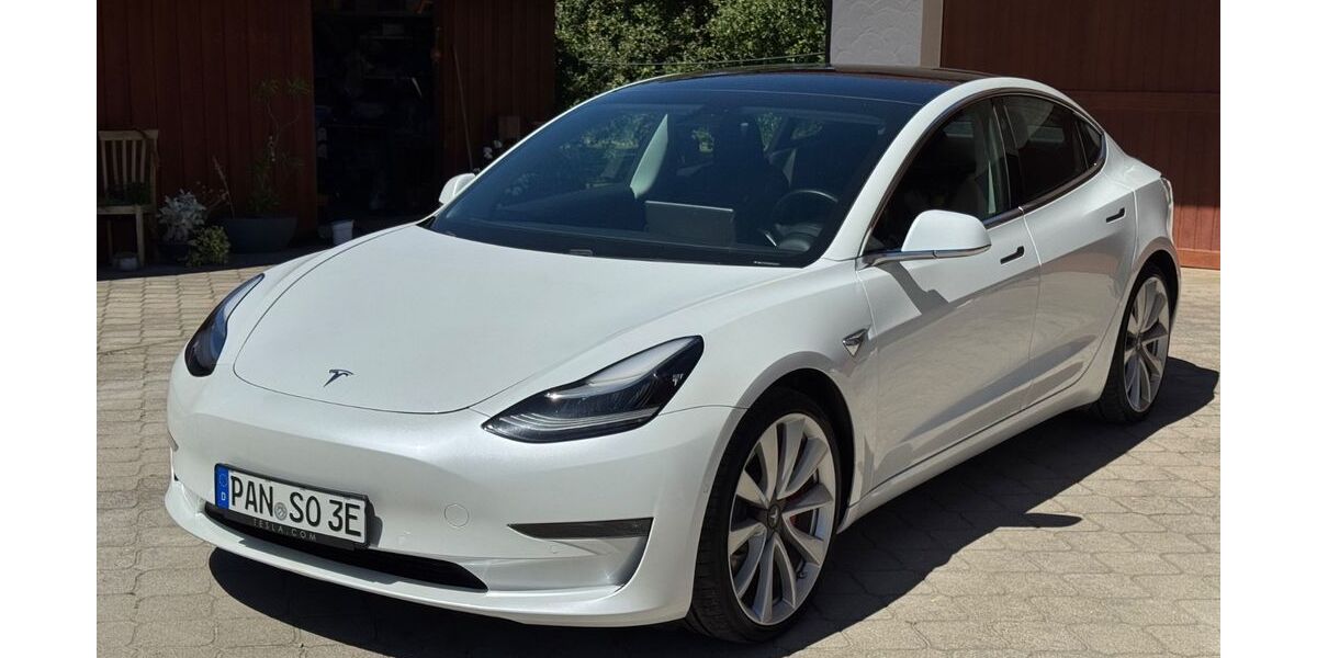 Tesla Model 3 98.800 km 23.990 &euro; Johanniskirchen 84381