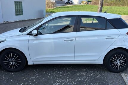 Hyundai i20 106.000 km 7.000 &euro; Sinsheim 74889