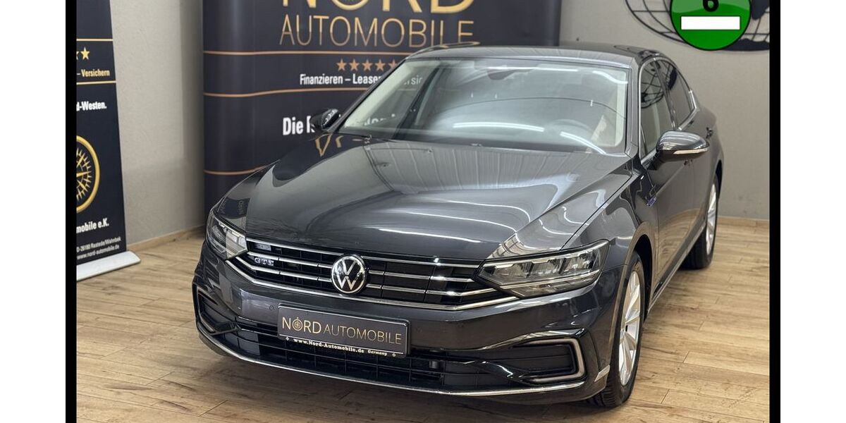 VW Passat 43.726 km 22.300 &euro; Rastede/ Wahnbek 26180