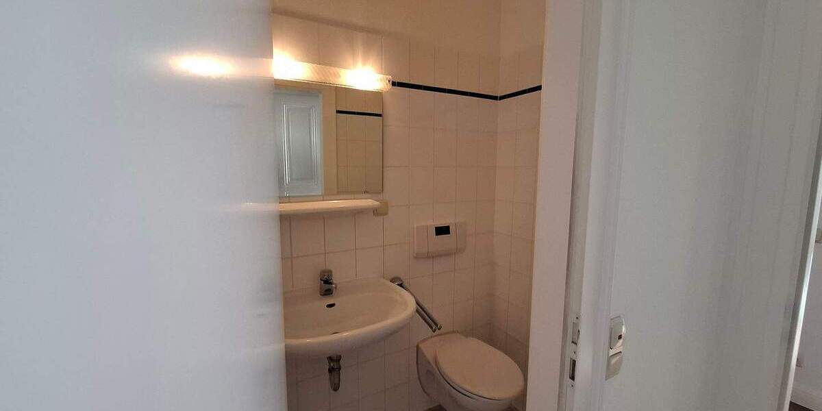 Etagenwohnung Bad Wildungen Bad Wildungen (Kernstadt) - 3 Zimmer, 115 m&sup2;, 950&euro; | Angebot:25524613