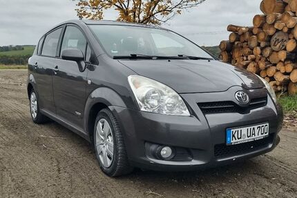 Toyota Corolla Verso 212.000 km 4.099 &euro; Kulmbach 95326