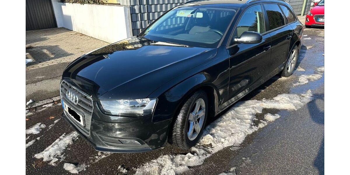 Audi A4 325.000 km 8.950 &euro; München 81475