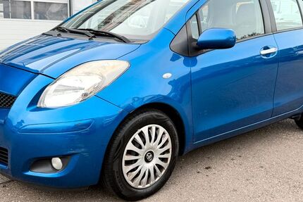 Toyota Yaris 143.000 km 2.900 &euro; Calw 75365