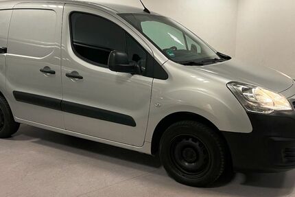 Peugeot Partner 219.000 km 4.900 &euro; Biebesheim am Rhein 64584