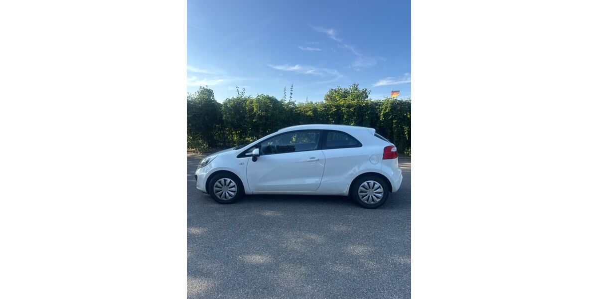 Kia Rio 160.000 km 3.800 &euro; Heilbronn 74072