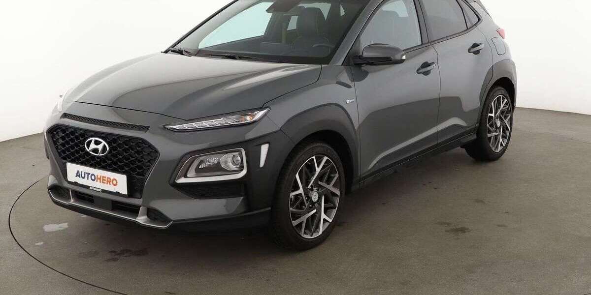 Hyundai KONA 12.728 km 19.720 &euro; Köln 50739
