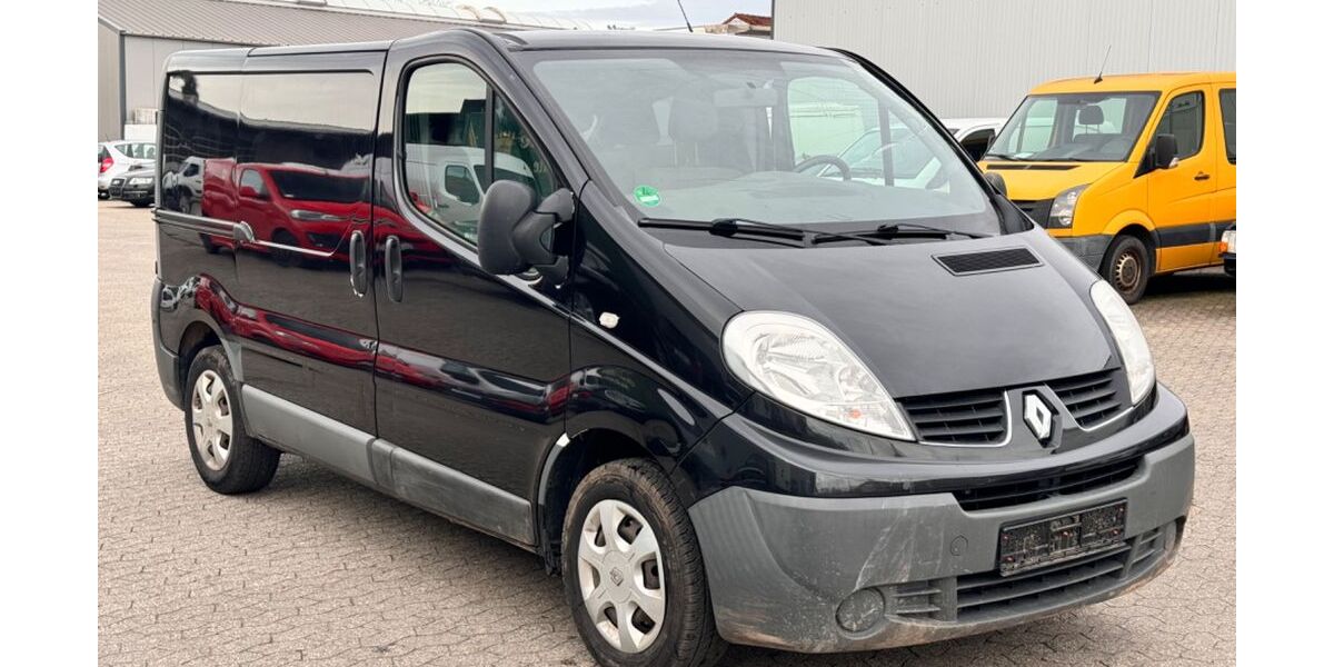 Renault Trafic 232.850 km 2.650 &euro; Bornheim 53332