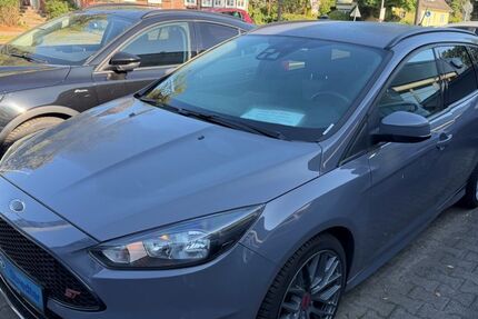 Ford Focus 102.000 km 15.749 &euro; Dannenberg 29451