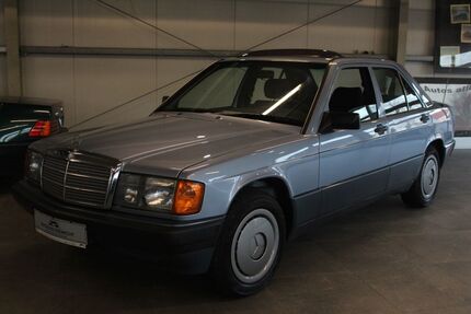 Mercedes-Benz 190 293.000 km 7.990 &euro; Edewecht 26188