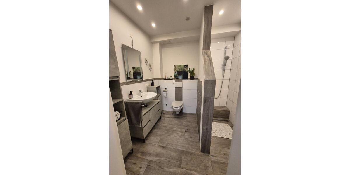 Etagenwohnung Overath - 2.5 Zimmer, 85 m&sup2;, 765&euro; | Angebot:26659119