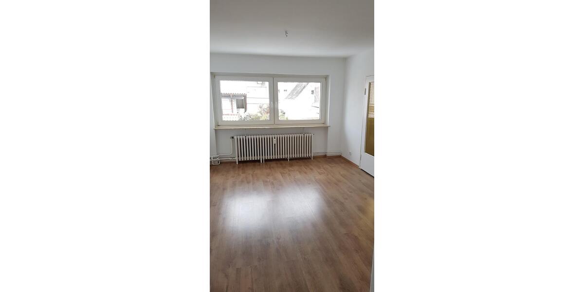 Etagenwohnung Lübeck Kücknitz - 4 Zimmer, 120 m&sup2;, 1.250&euro; | Angebot:25234225