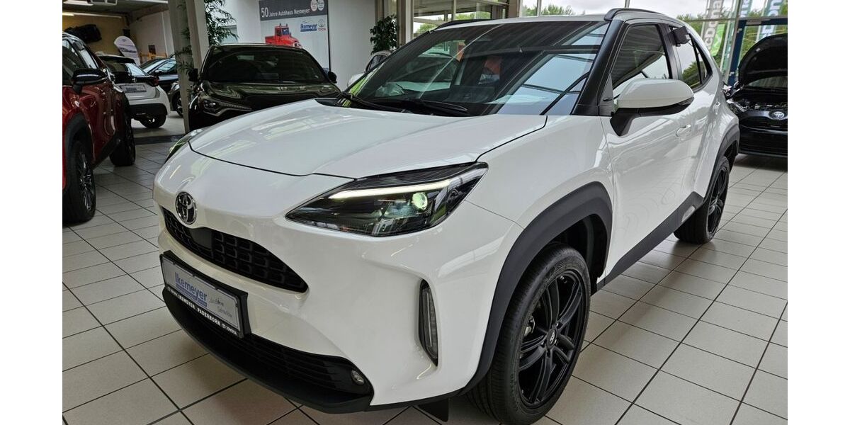 Toyota Yaris Cross 14.810 km 24.590 &euro; Paderborn 33104