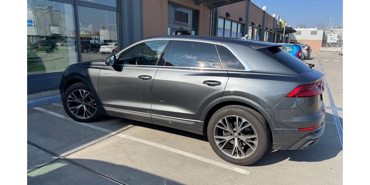 Audi Q8 164.000 km 41.900 &euro; offenburg 77654