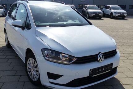 VW Golf Sportsvan 79.000 km 9.780 &euro; Zimmern 78658