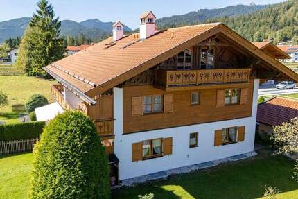 Haus Wallgau - 4 Zimmer, 158 m&sup2;, 1.045.000&euro; | Angebot:25682351