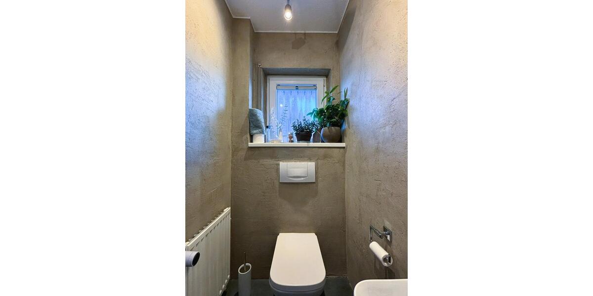 Hochwertiges saniertes Einfamilienhaus mit Einliegerwohnung 8 zimmer