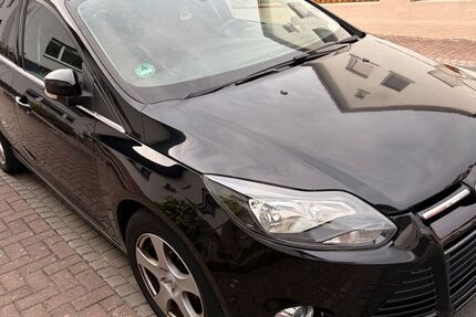 Ford Focus 156.000 km 3.990 &euro; Biebertal 35444