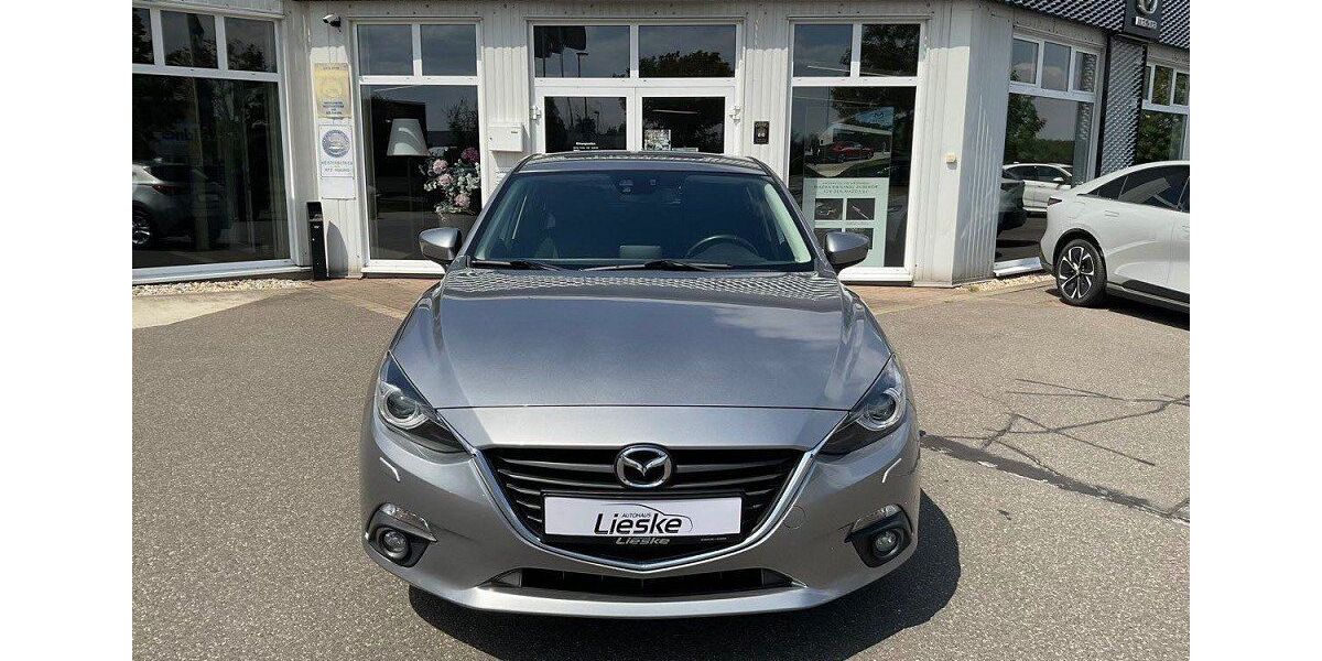 Mazda 3 98.430 km 10.490 &euro; Sprotta-Siedlung 04838