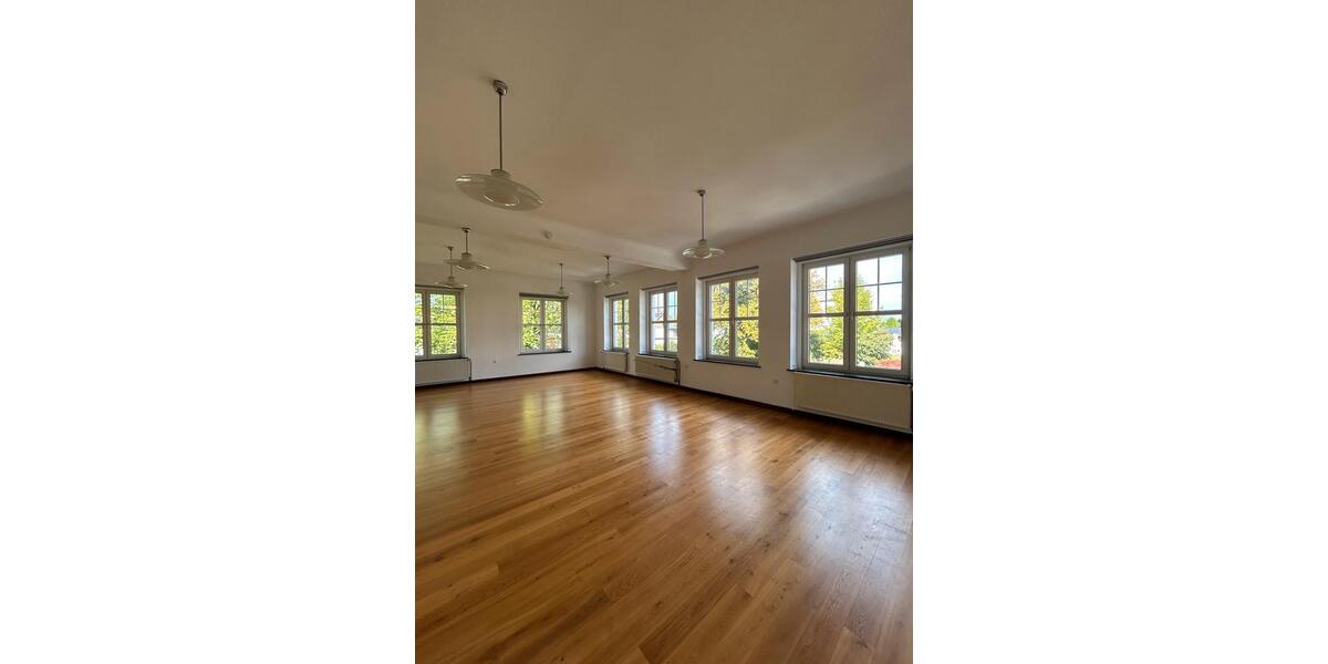 Etagenwohnung Selb - 5 Zimmer, 177.777&euro; | Angebot:22881635