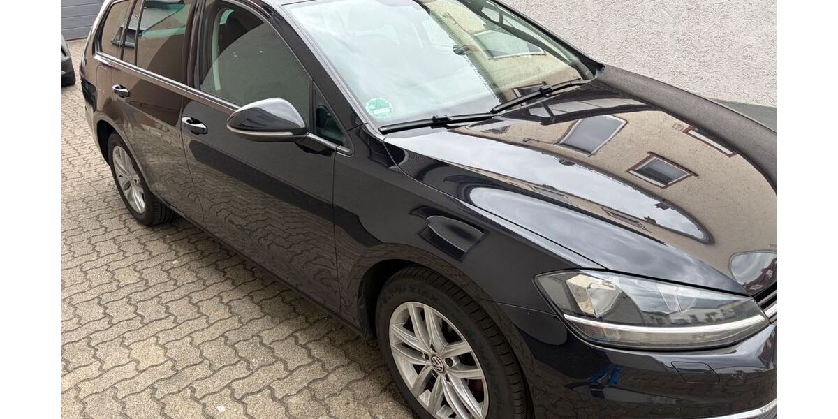 VW Golf 305.000 km 9.200 &euro; Lingenfeld 67360
