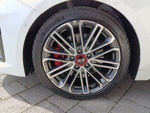 Kia PROCEED 1.6T DCT7 GT NAV KOMF GD AHK 61.969 km 21.460 &euro; Höhenkirchen-Siegertsbrun 85635