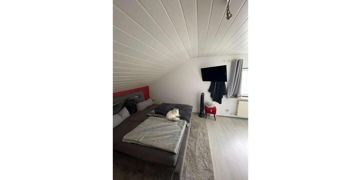 Etagenwohnung Bretten - 3 Zimmer, 85 m&sup2;, 900&euro; | Angebot:26674896