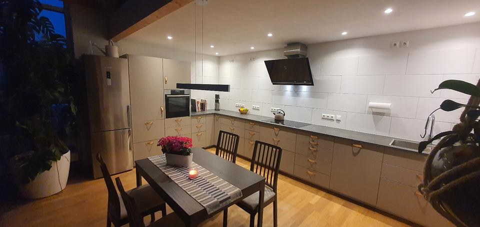 Wohnen auf Zeit Dresden - 3 Zimmer, 108 m&sup2;, 2.250&euro; | Angebot:26532588