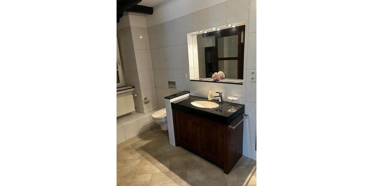 Einfamilienhaus Reichshof - 1 Zimmer, 95 m&sup2;, 1.350&euro; | Angebot:26224839