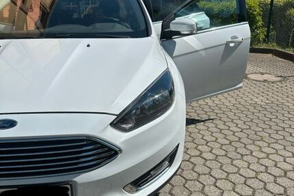 Ford Focus 127.000 km 8.500 &euro; Flöha 09557