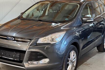 Ford Kuga 144.000 km 10.490 &euro; Denkingen 78588