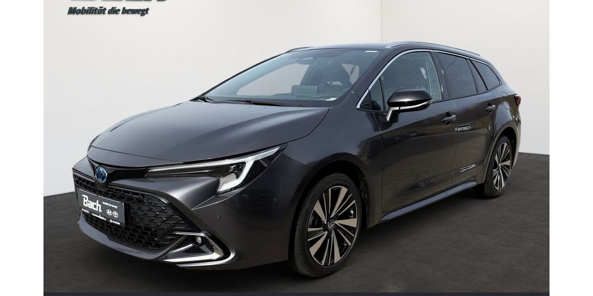Toyota Corolla 3.000 km 33.390 &euro; Villingen-Schwenningen 78048