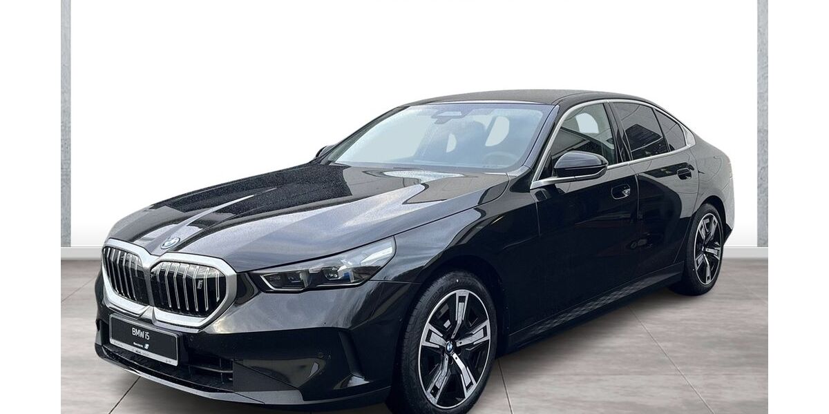 BMW i5 1.900 km 58.890 &euro; Betzdorf 57518