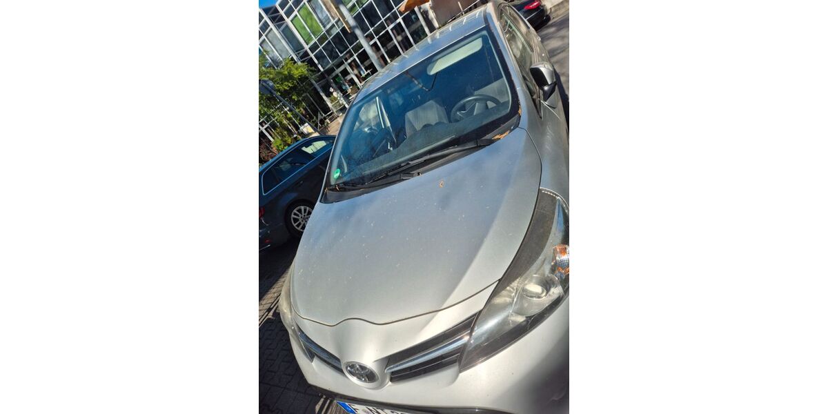 Toyota Verso 217.000 km 9.100 &euro; Frankfurt 60439