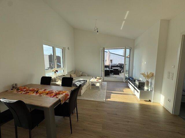 Etagenwohnung Nürnberg Rehhof - 2 Zimmer, 85 m&sup2;, 1.185&euro; | Angebot:26289857